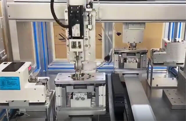 非標自動鎖螺絲機