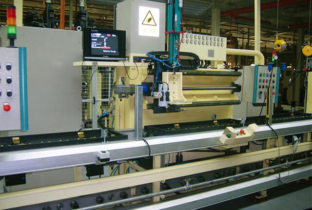 汽車車橋自動(dòng)化裝配線