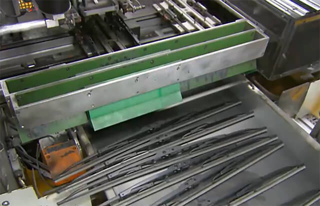 汽車(chē)雨刮器自動(dòng)化裝配線