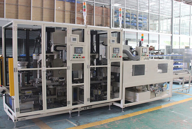 非標(biāo)自動(dòng)組裝設(shè)備