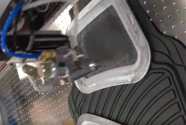 汽車內飾噴膠機