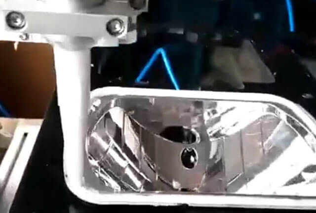 汽車車燈裝配生產(chǎn)線