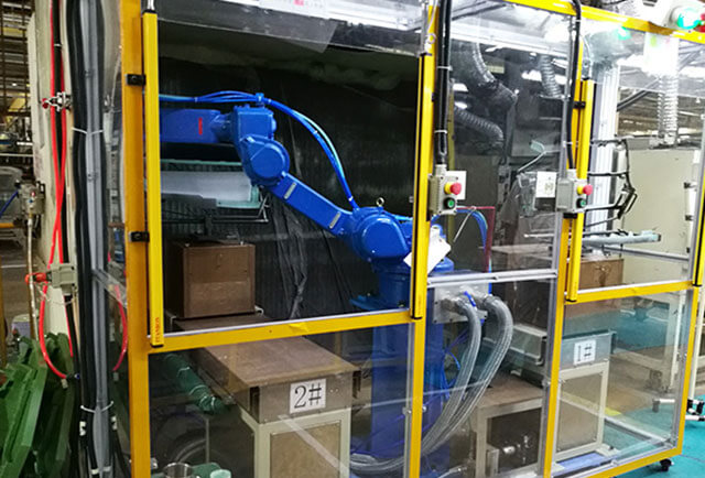 汽車內飾自動噴膠機器手