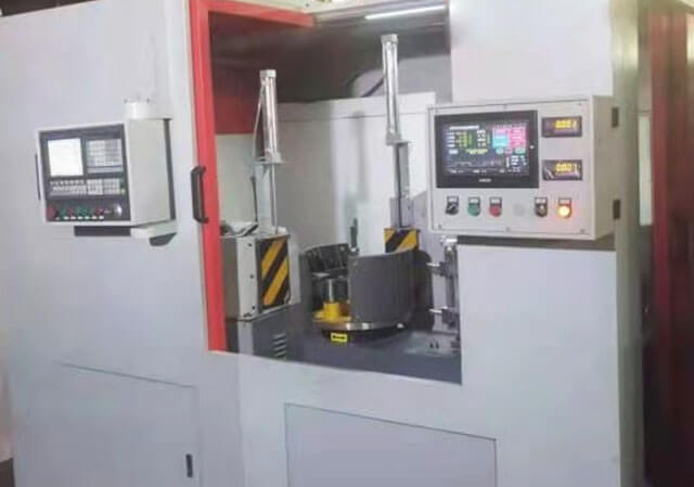 制動(dòng)蹄片鉚接機(jī)