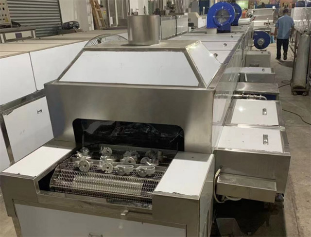 汽車鋁合金鑄件清洗機(jī)