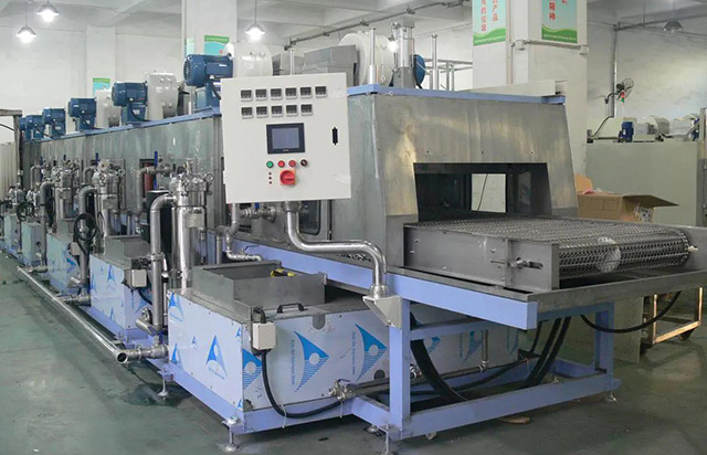 網(wǎng)帶式超聲波清洗機(jī)