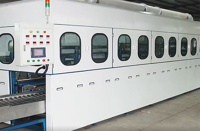 汽車壓鑄件清洗機(jī)