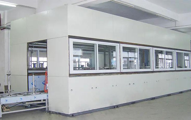 輪轂噴淋清洗機