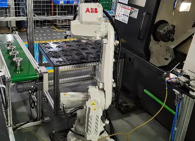 五金搬運機械手