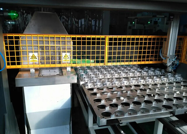 壓鑄件超聲波清洗機(jī)