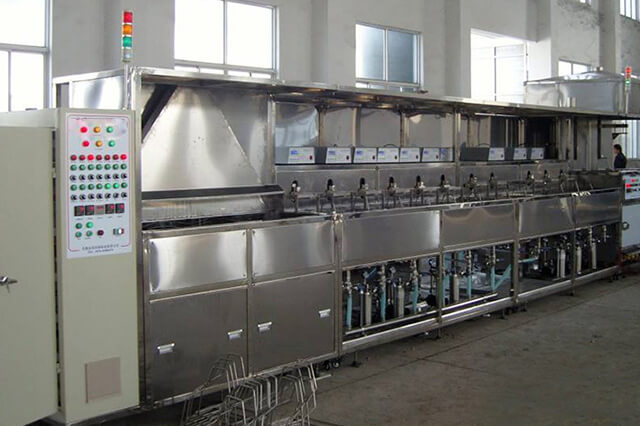 汽車(chē)曲軸噴淋清洗機(jī)