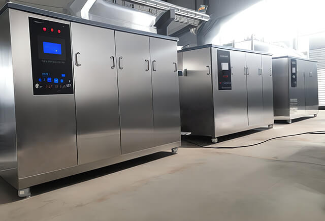 封閉式超高壓噴淋清洗機(jī)